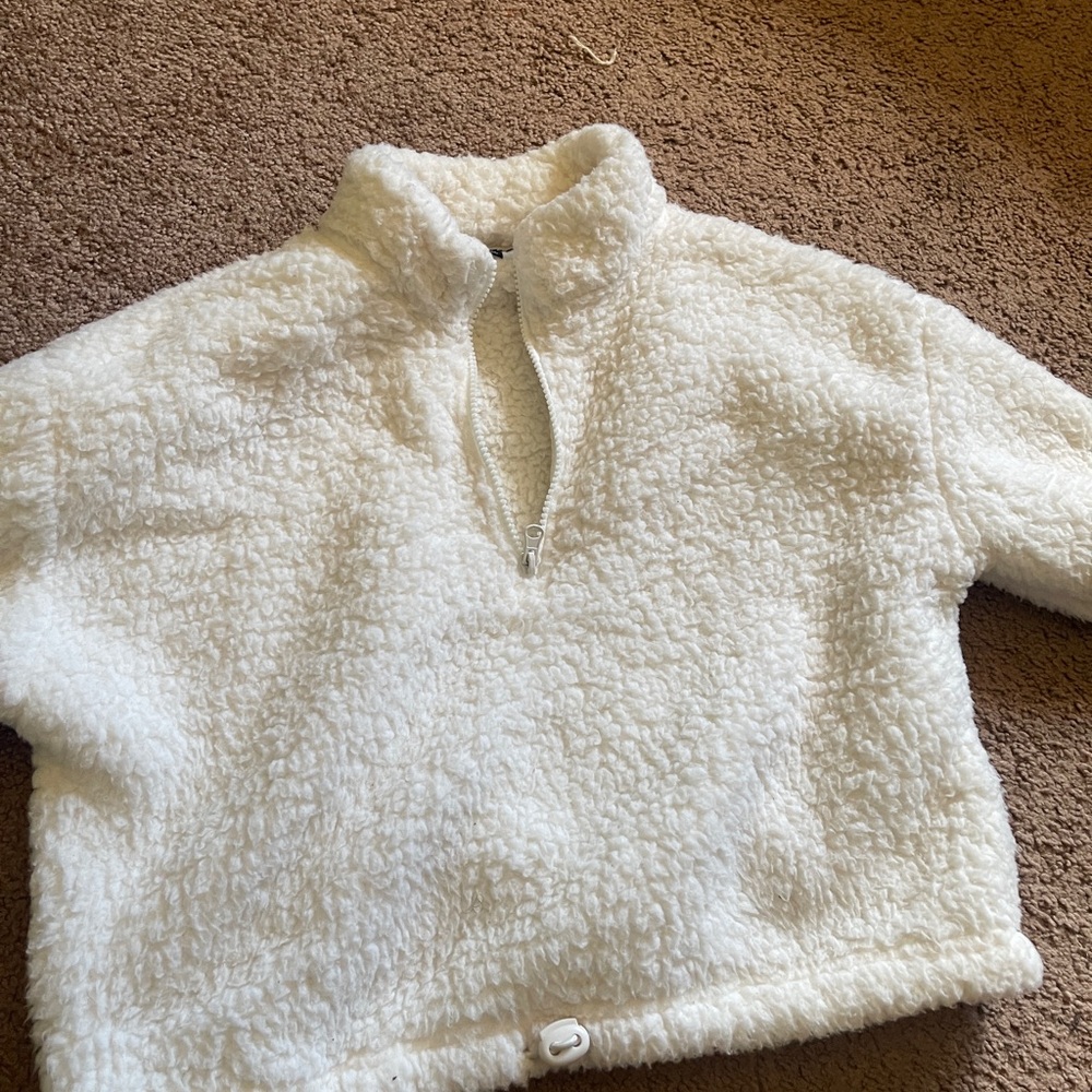 Fluffy cropped jacket